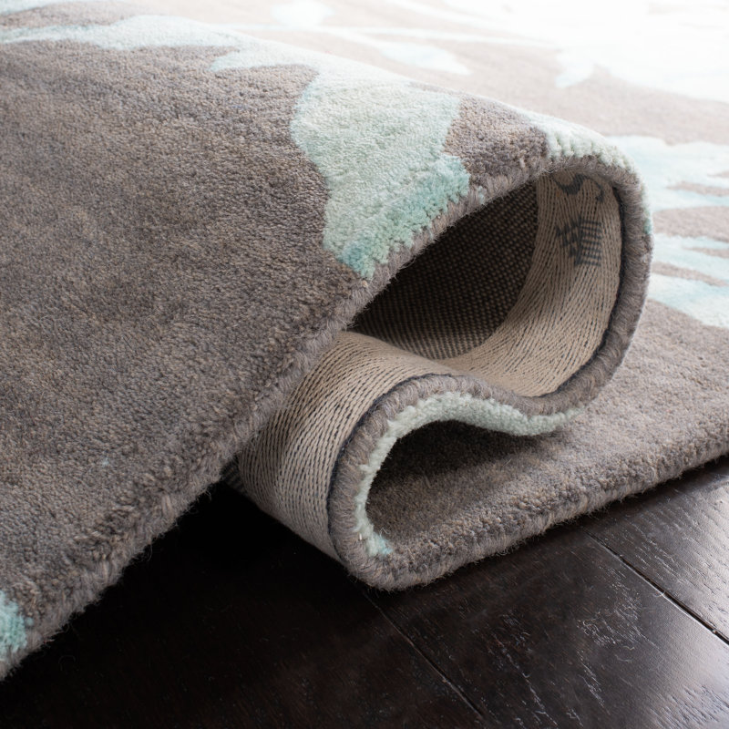 Coleman Hand Tufted Wool Floral Rug, Round 7'