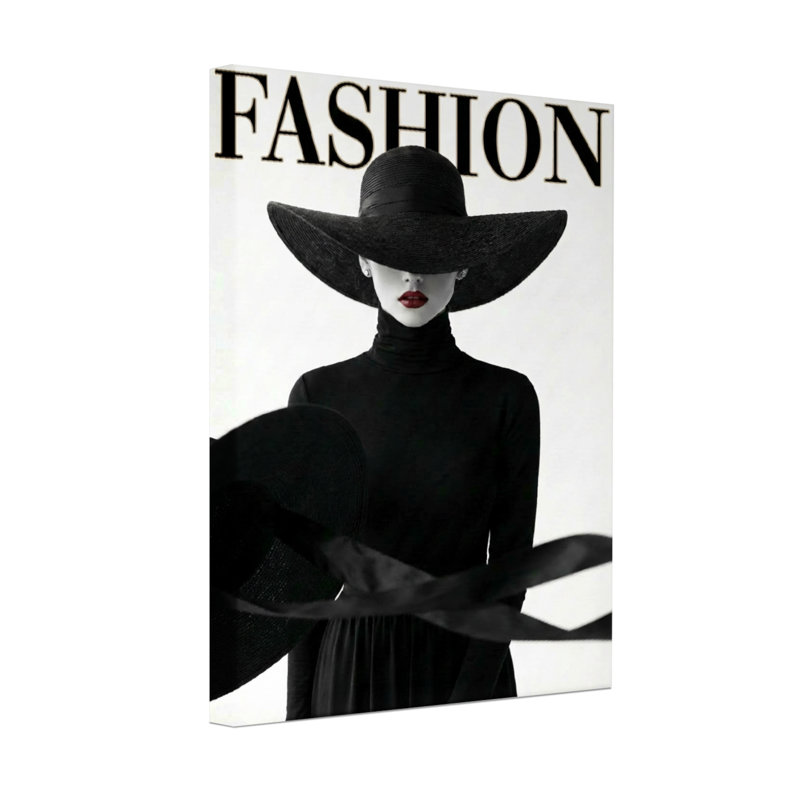Mannequin portant un chapeau noir et une robe, H 18 po x l 12 po