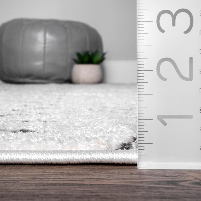 Stanger Geometric Indoor Rug, Rectangle 5'3" W x 7'6" L
