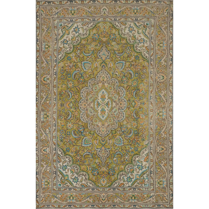 Tapis vert floral traditionnel 6 x 9