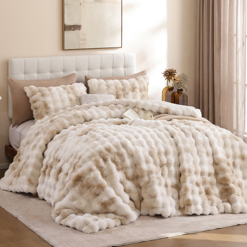 Fluffy Comforter Set Ultra Soft & Warm Faux Fur Comforter With Pillowcases For Winter, Cream White