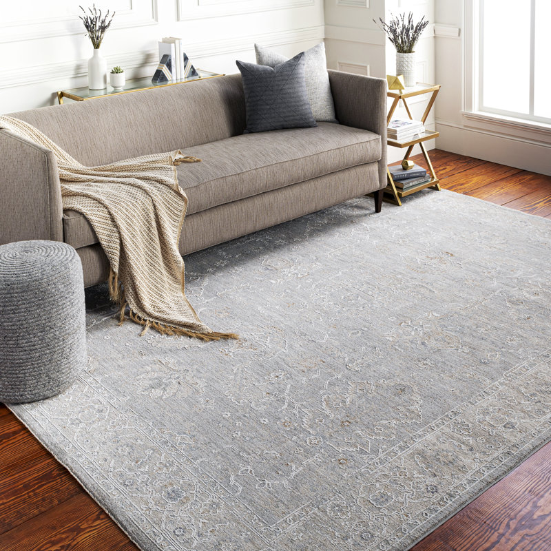 Aiello Oriental Indoor Rug, Rectangle 5' x 7'5"