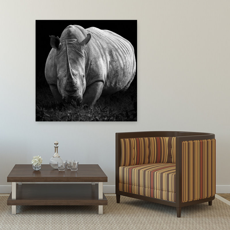 «Powerful Rhino Portrait», art mural contemporain, 48" H x 48" W