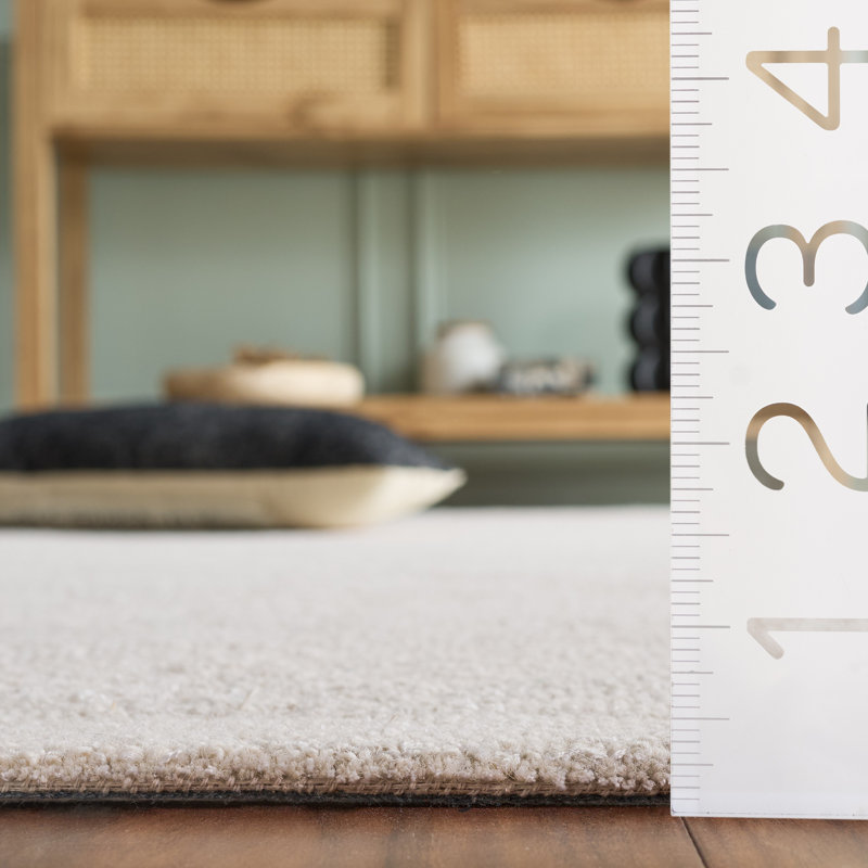 Pine 116 Hand Tufted Wool/Viscose Floral Rug in Light Gray/Ivory, Runner 2'3" x 8'