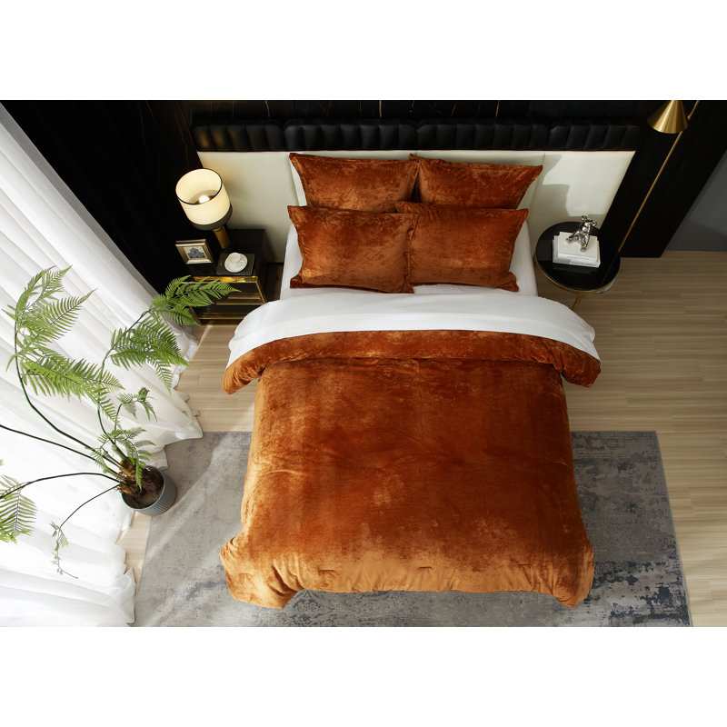 Ensemble d'édredon 100% velours caramel Zera, Édredon de très grand lit + 4 pièces additionne, Doré