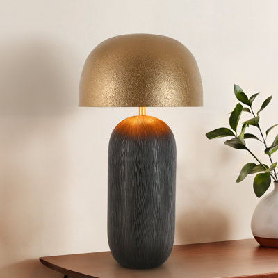 Lampe de table en résine Zareen