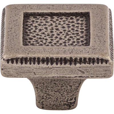 Britannia Square Knob