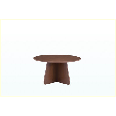 Ensemble de tables basses gigognes de style rétro, finition noyer / bois naturel avec pieds croisés pour le salon et la salle à manger