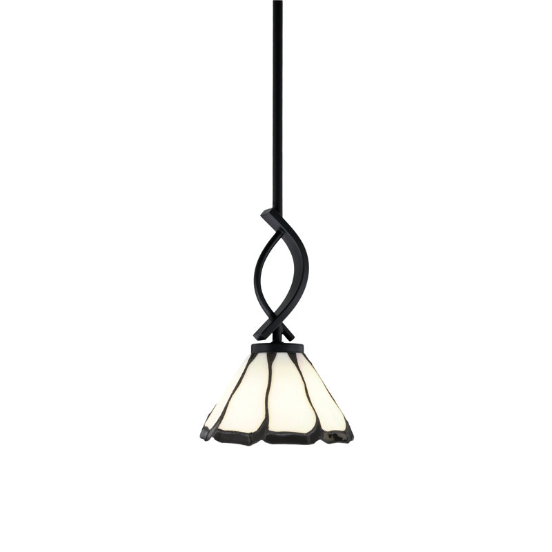 Mini-luminaire suspendu Malila Cavella présenté dans une finition noir mat avec perle de 7 po et verre d'art Flair noir