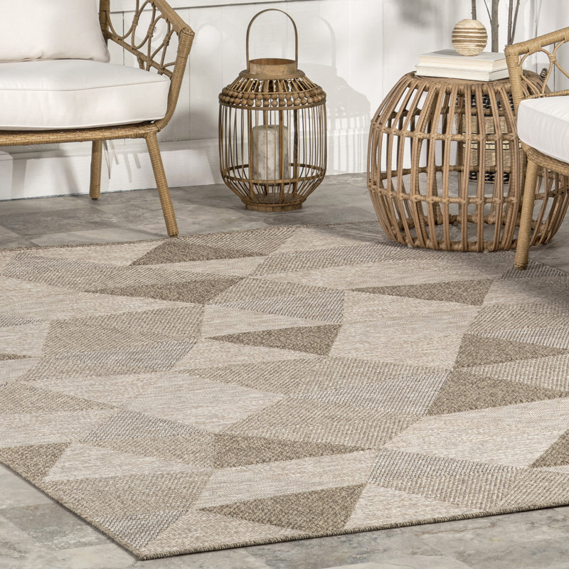 Guinevere Mosaic Indoor/Outdoor Area Rug, Rectangle 4'5" x 6'3"