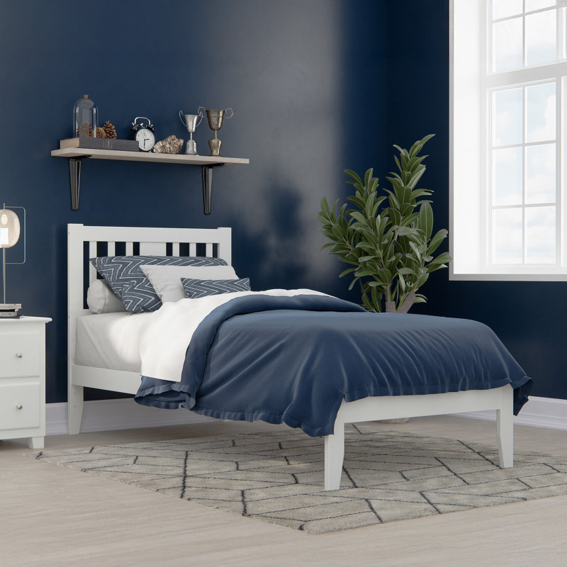 Lit plateforme en bois massif Zosia, Simple très long, Blanc