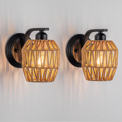 Abdihafid Armed Sconce