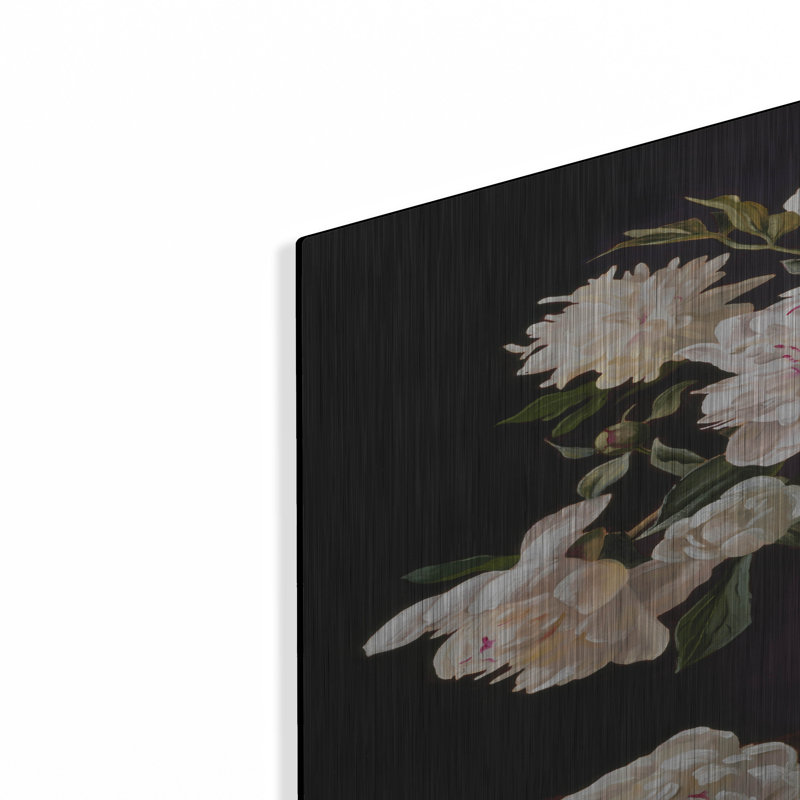 «Lark Manor ™», pivoines blanches dans un vase chinois bleu »par Christopher Pierce, art mural en métal, H 36 po x l 24 po