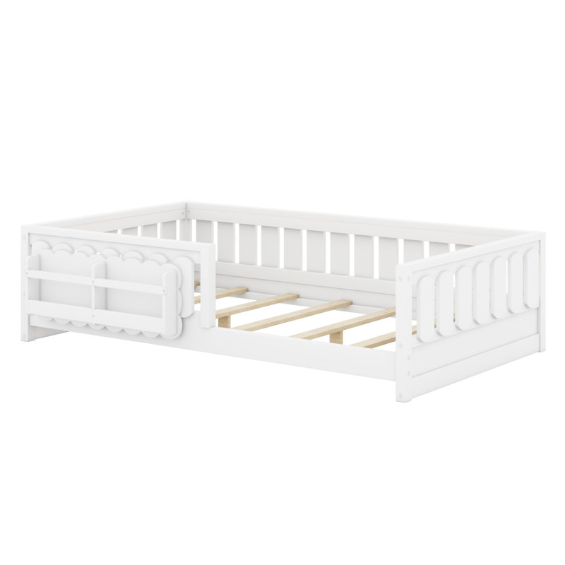 Lit plateforme en bois peu encombrant avec garde-corps et tablettes de rangement, Lit simple, Blanc