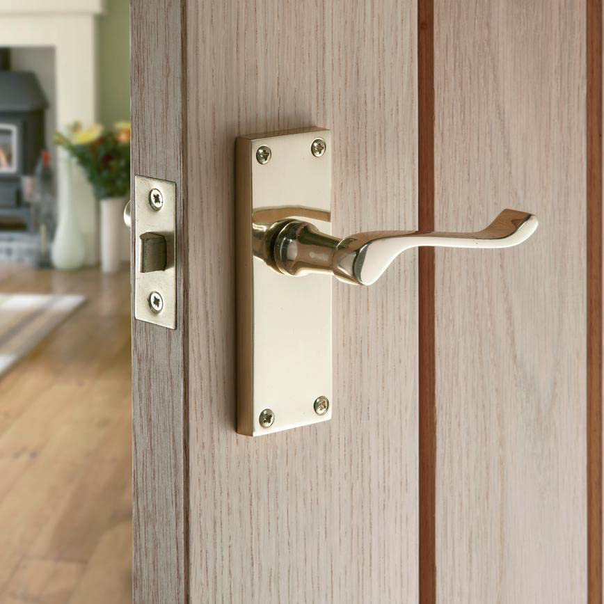 Victorian Scroll Lever Lock Door Handle