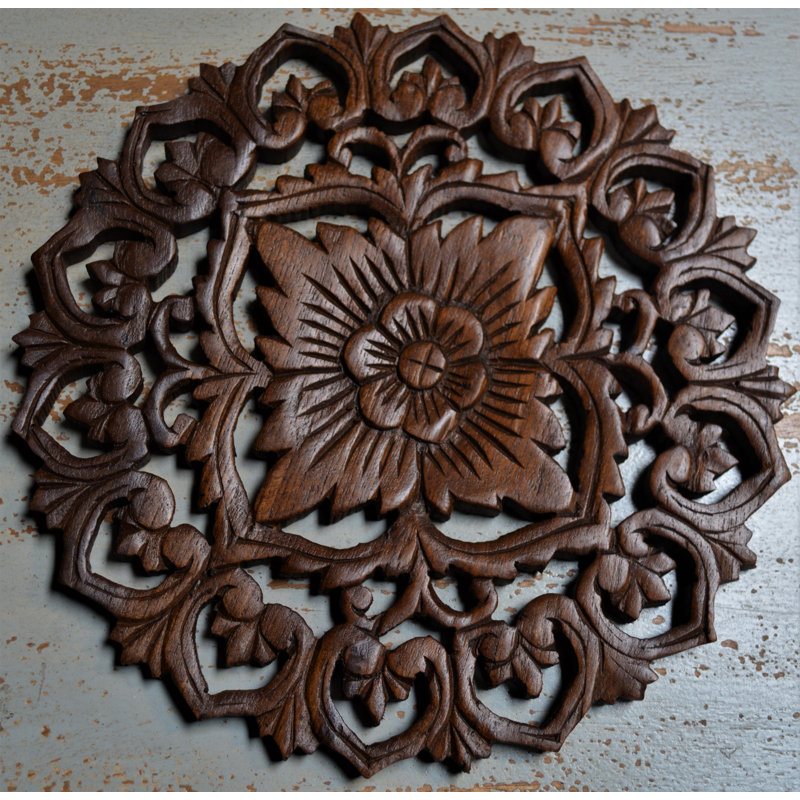 Décoration murale ronde en bois de teck sculpté à la main