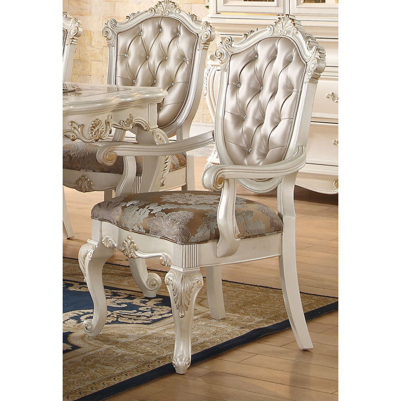 Fauteuil capitonné Kieley, Blanc perle