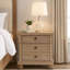Table de chevet 3 tiroirs en bois avec boutons ronds et pieds en chignon brun vieilli