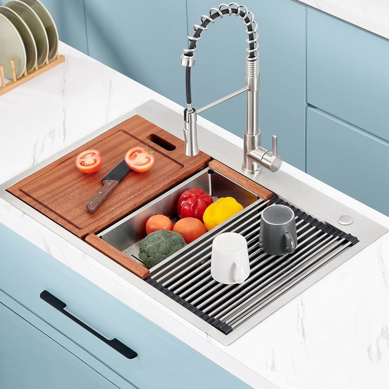 Évier de poste de travail à simple cuve encastré en acier inoxydable 33 x 22 fait à la main, coin arrondi R10 pour un nettoyage facile, ouverture de drain de 3,5 po, accessoire complet, conception de cuisine moderne avec rainures en X