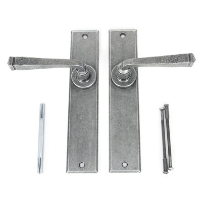 Avon Latch Door Handle