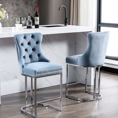Tabouret de bar bleu de 26 po, velours moderne avec dossier à boutons et garniture de rivets, base en métal robuste pour la cuisine et la salle à manger 2 pièces, pièce solide