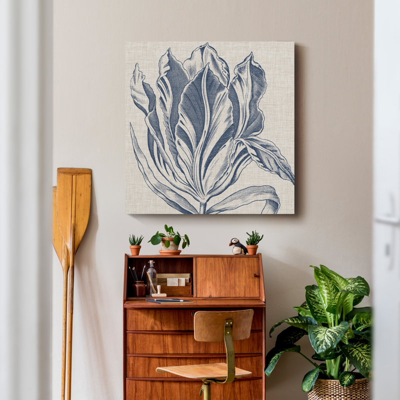 «Indigo Floral on Linen I» par Maja, reproduction d'art sur toile tendue, H 40 po x l 40 po x P 1 po