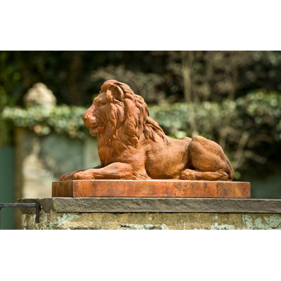 Animals Garden Statue