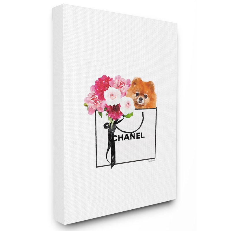 «Fashion Designer Flower And Pet Dog Purse», impression, H 48 po x l 36 po, Toile tendue