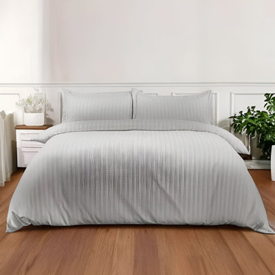 Microfiber Striped Bedding with Pillowcases