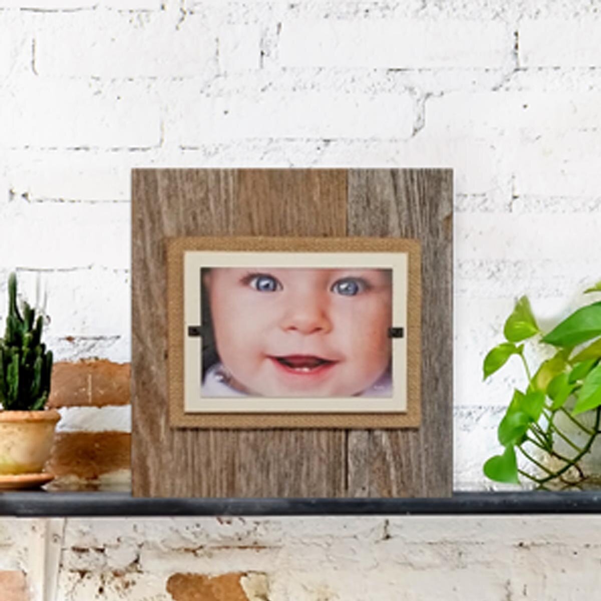 Modern Beach House Triple 4x6 Picture Wood Photo Frame with Burlap