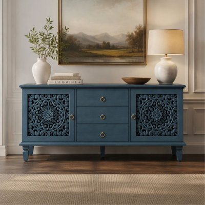 Meuble télé de style champêtre avec portes sculptées et 3 tiroirs pour salon et salle à manger