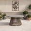 Table basse ronde en bois pour patio avec base à lattes distinctive pour cour-133525377