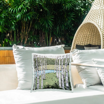 Coussin d'extérieur imprimé pensées de paysage d'été, design par Jade Reynolds