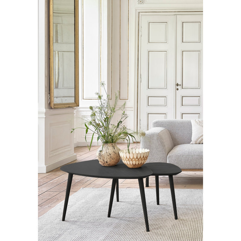 Nid de 2 tables triangulaires 39 x 27 po et 27 x 20 po, Bois brun foncé