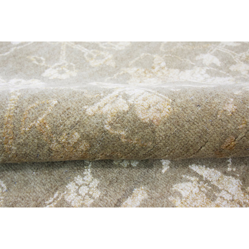 Oriental Area Rug in Gold, Rectangle 8' x 10'
