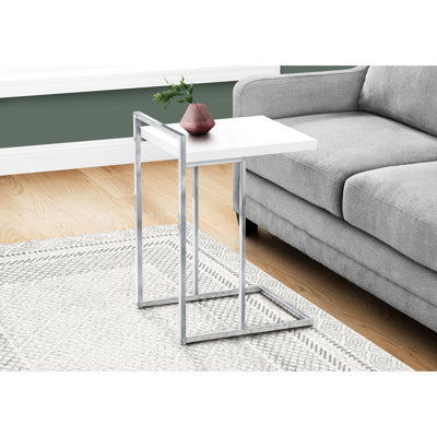 Table à collation moderne, surface blanche brillante et base en métal, idéale pour la chambre à coucher, articles larges, portable léger, assemblage inclus, table d'appoint de 26,5 pouces de hauteur avec pieds de table
