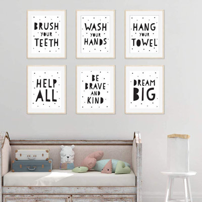 Danes 6 - Piece Paper Print