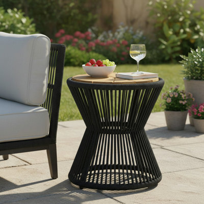 Table d'appoint d'extérieur de style minimaliste moderne