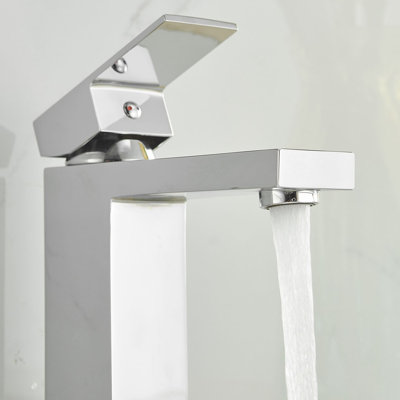 Single-Hole Single-handle Bathroom Faucet with Drain Assembly