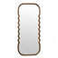 Miroir de plancher surdimensionné en bois avec silhouette incurvée pour une réflexion complète et un rehaussement du décor