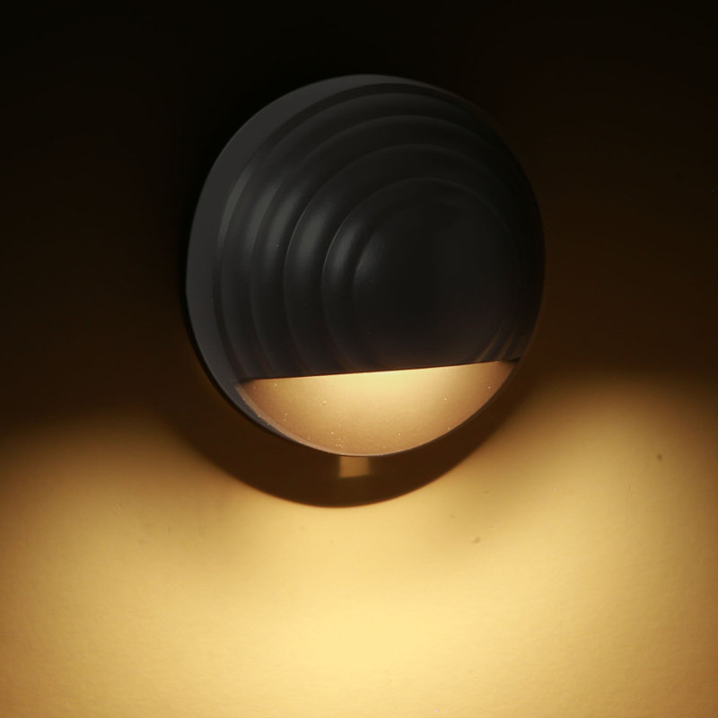 Round Low-Voltage Deck Sconce, Black