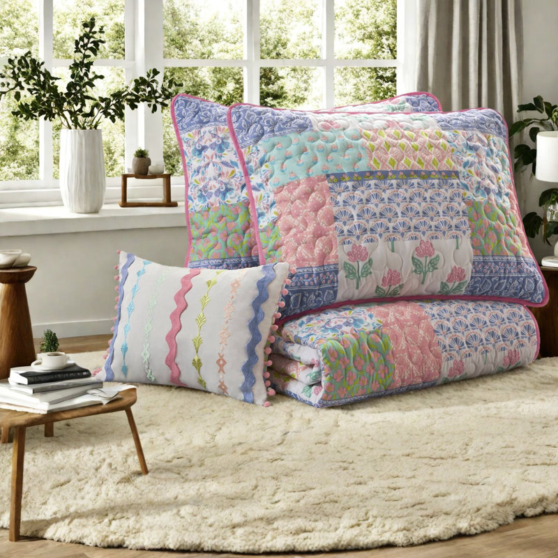 Vibrant Reversible Bedding Sets, Polyester Quilt, Modern Style For Home