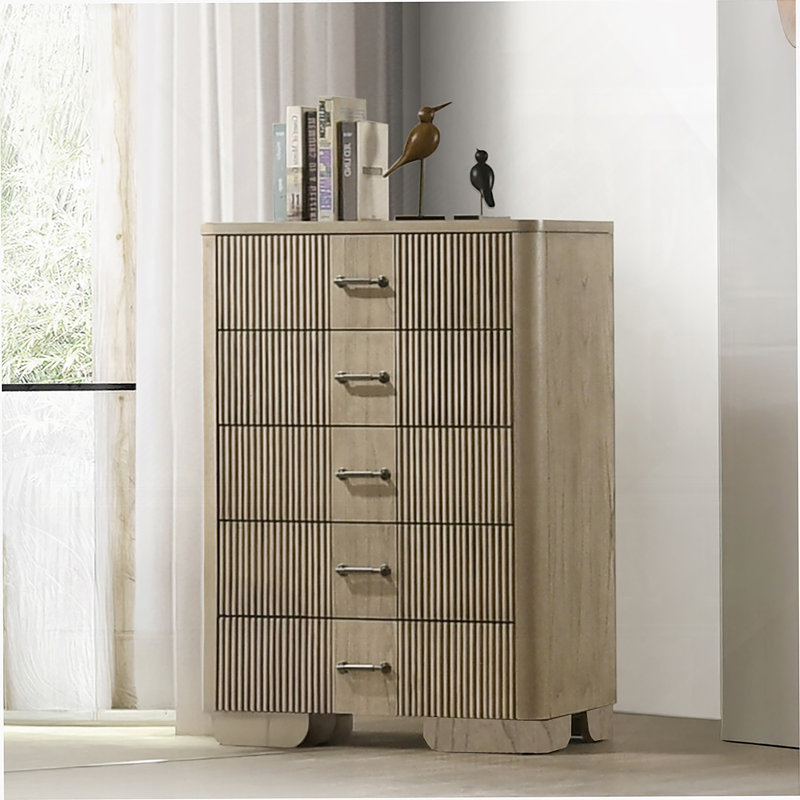 Commode verticale de style transitionnel avec 5 tiroirs de rangement pour la chambre à coucher