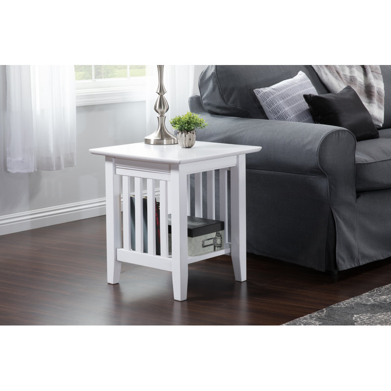 Table de bout en bois massif avec rangement Moffett, Blanc