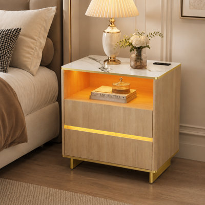 Table de chevet 31,5 po Adlington avec bande lumineuse à DEL, plateau UV ultrabrillant d'aspect marbre, 2 prises de courant, charge USB et USB-C, 2 tiroirs