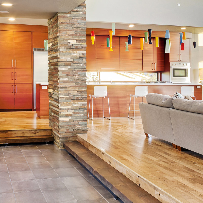 Stonecrest 6 in. x 18 in. Split Face Natural Stone Ledger Corner Wall Tile, Sydney Glow