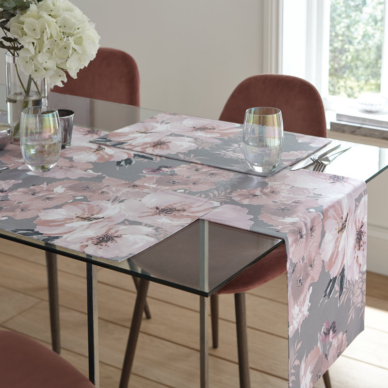 Dramatic Floral Runner