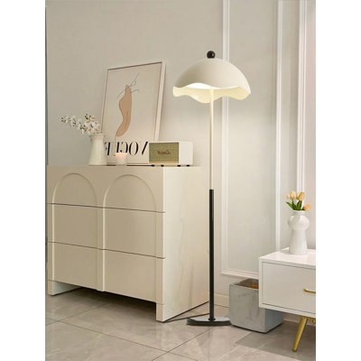 Lampe sur pied en acrylique et fer forgé de style crème