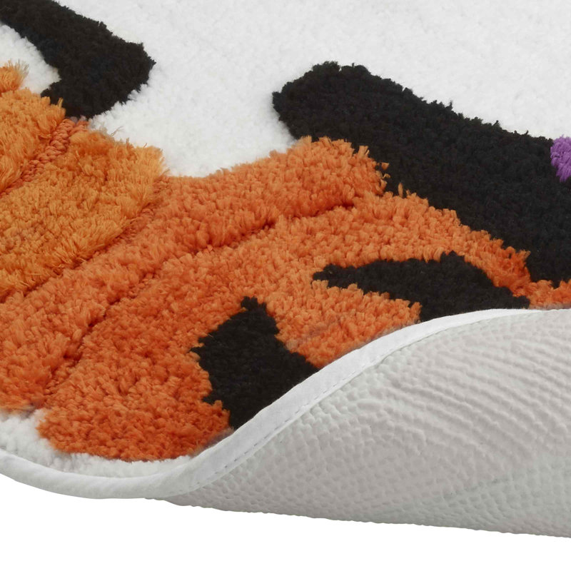 The Holiday Aisle® Pump Witch Hat Rug