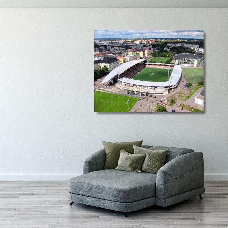 Finnair Stadium, Helsinki, H 28 po x l 37 po